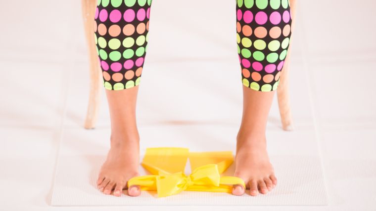 band-exercise-yoga-for-bunions