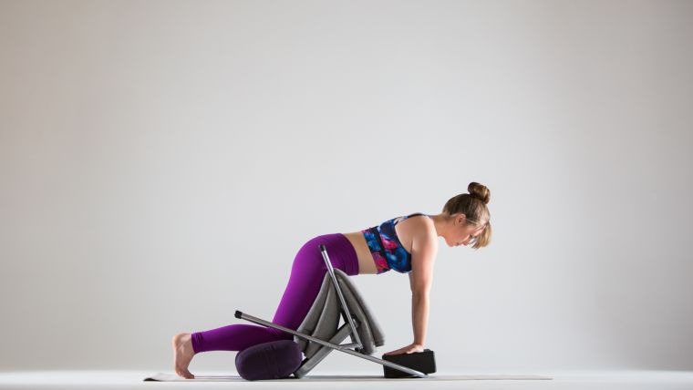 hands-to-block-prepping-for-mayurasana
