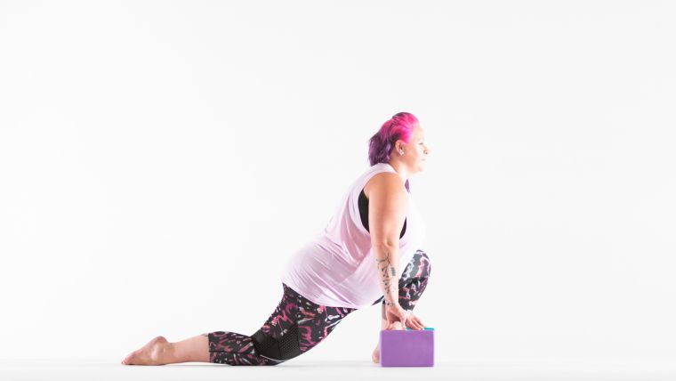 yin-yoga-lunge