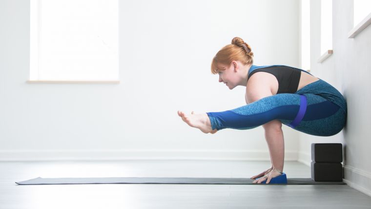 prop-tittibhasana-at-the-wall