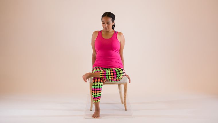figure-four-pose-exercise-for-bunions