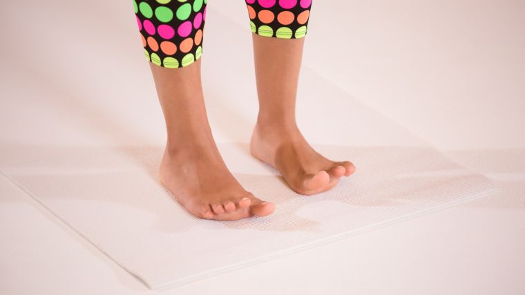 toe-lift-to-prevent-bunions