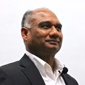 Pandit Rajmani Tigunait