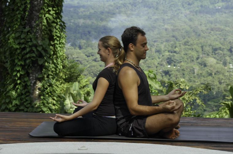 5 Partner Yoga Poses for Valentine’s Day